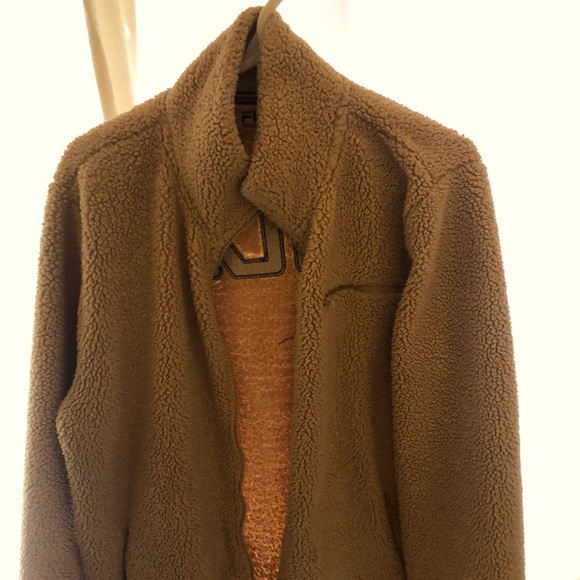 FILA comfy bear Jacket - Picture 2 of 2